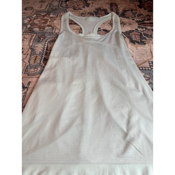 Lululemon Swiftly Racerback Tank Top Mint Green Running Outdoor Yoga Size 8 - Picture 5 of 9